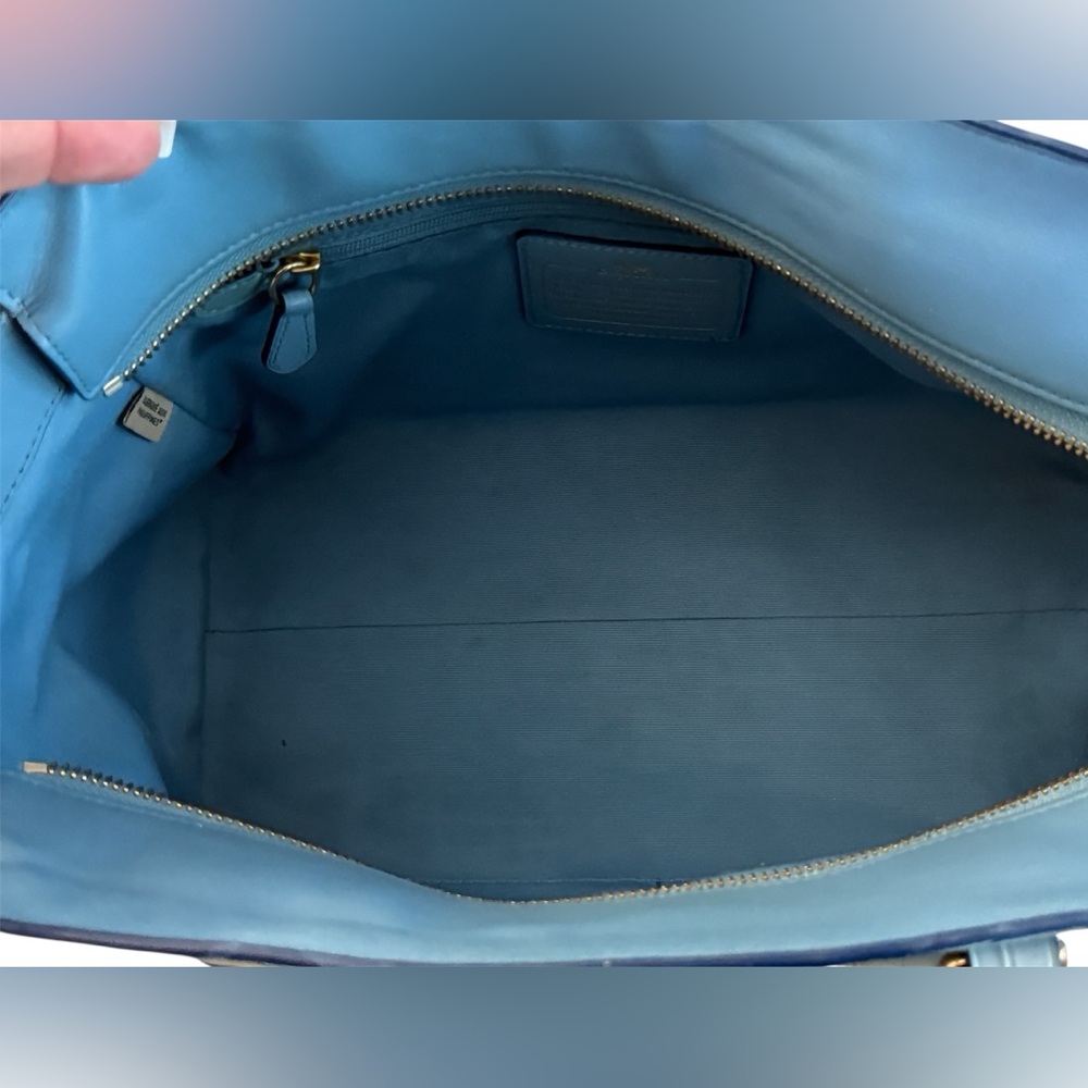 Coach Blake Croc-Embossed - Cornflower Blue w/ Purse Pillow - Picture 7 of 9